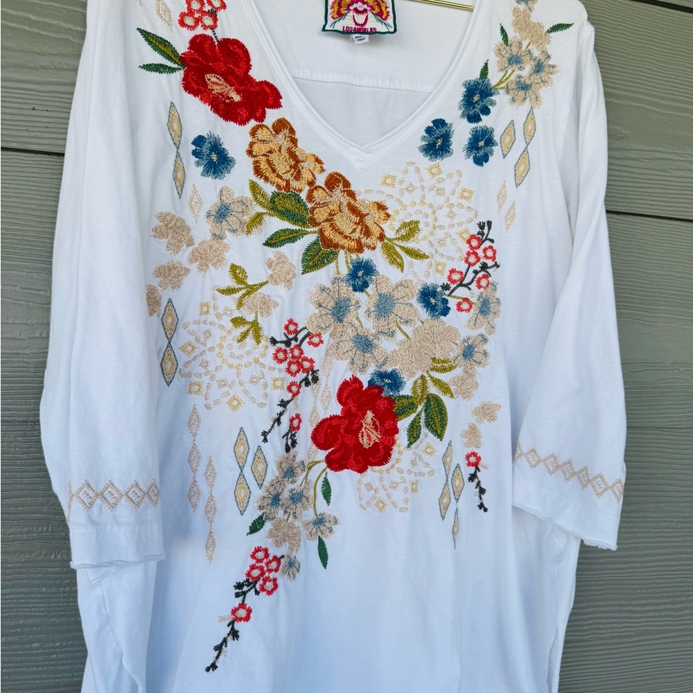 Johnny Was White Blouse with Floral Embroidery